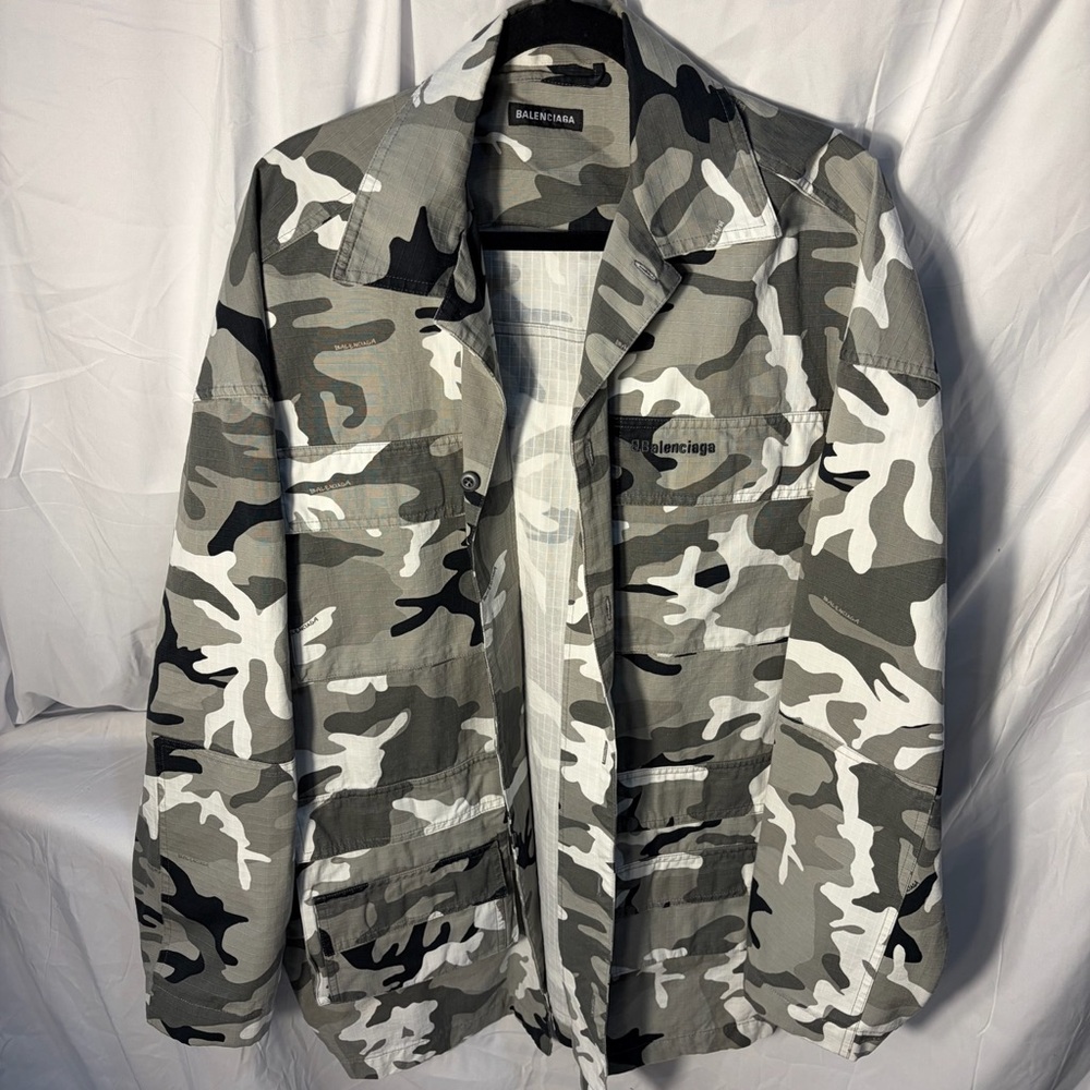 BALENCIAGA Camouflage-print Cargo Shirt Jacket In Grey